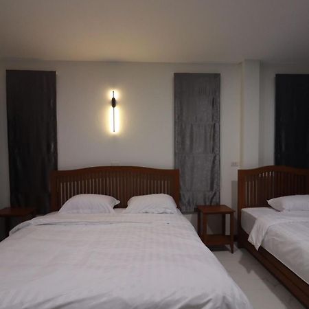 Bk Hotel Mae Sariang Exteriér fotografie