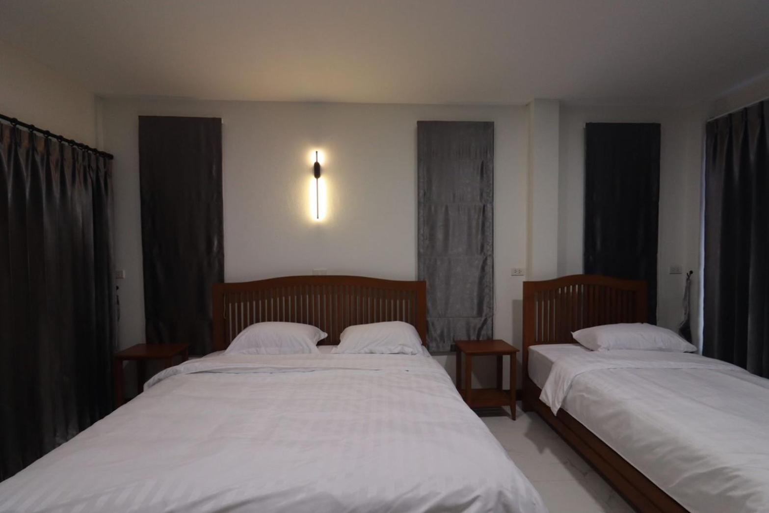 Bk Hotel Mae Sariang Exteriér fotografie