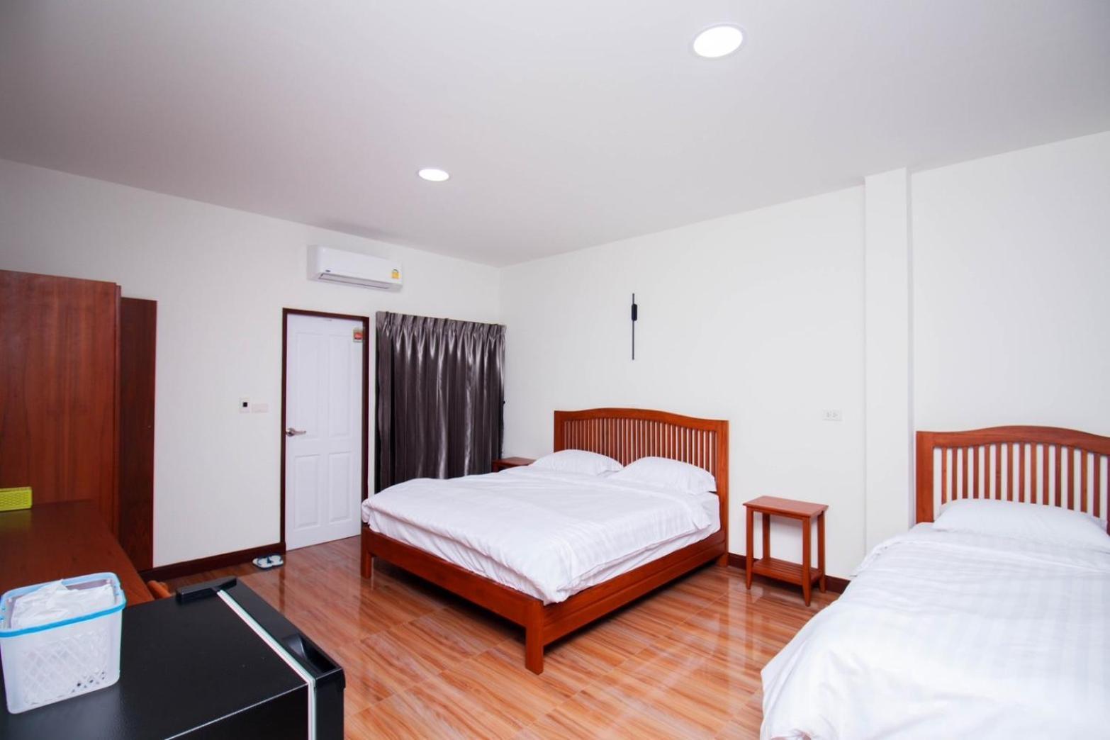 Bk Hotel Mae Sariang Exteriér fotografie
