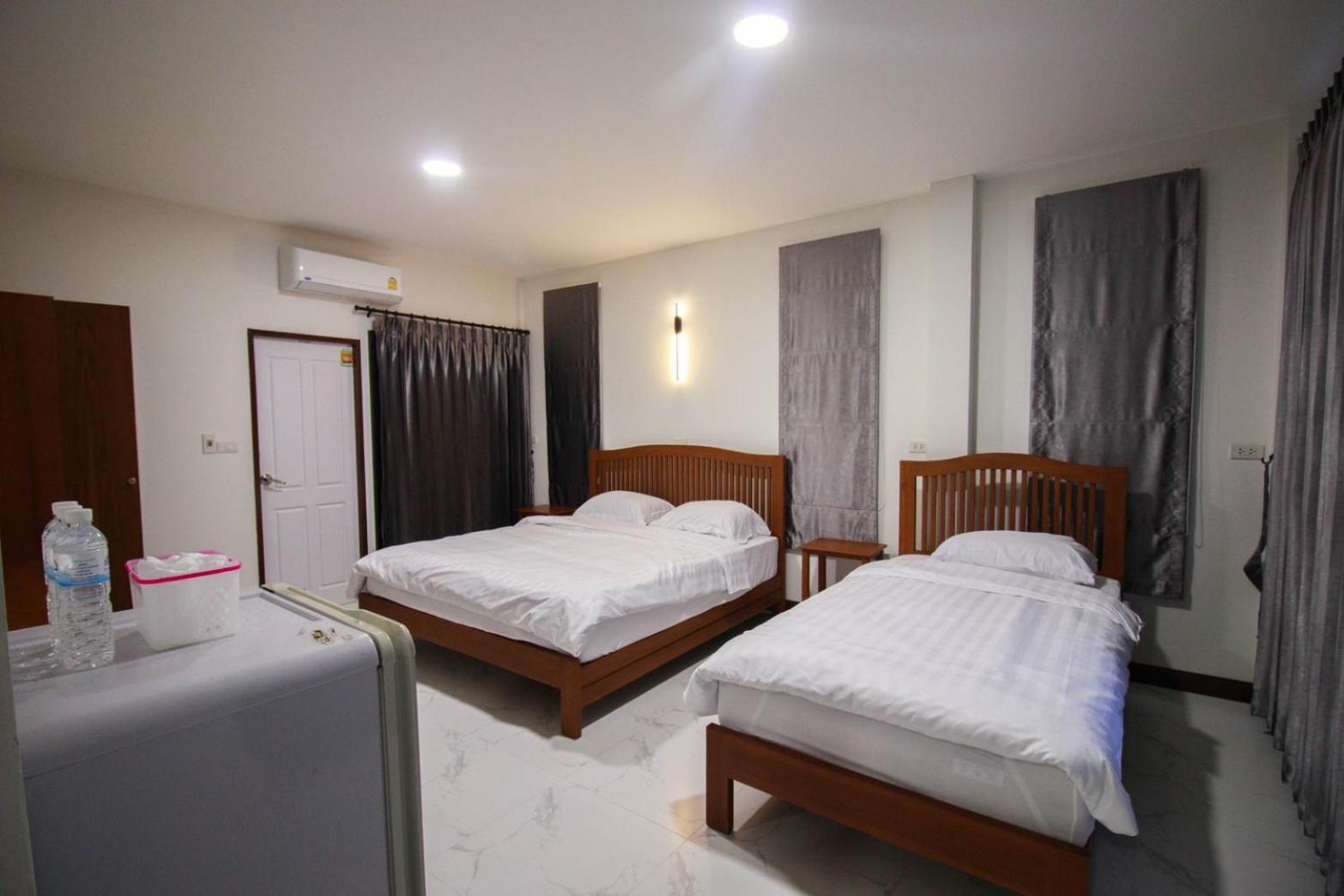 Bk Hotel Mae Sariang Exteriér fotografie