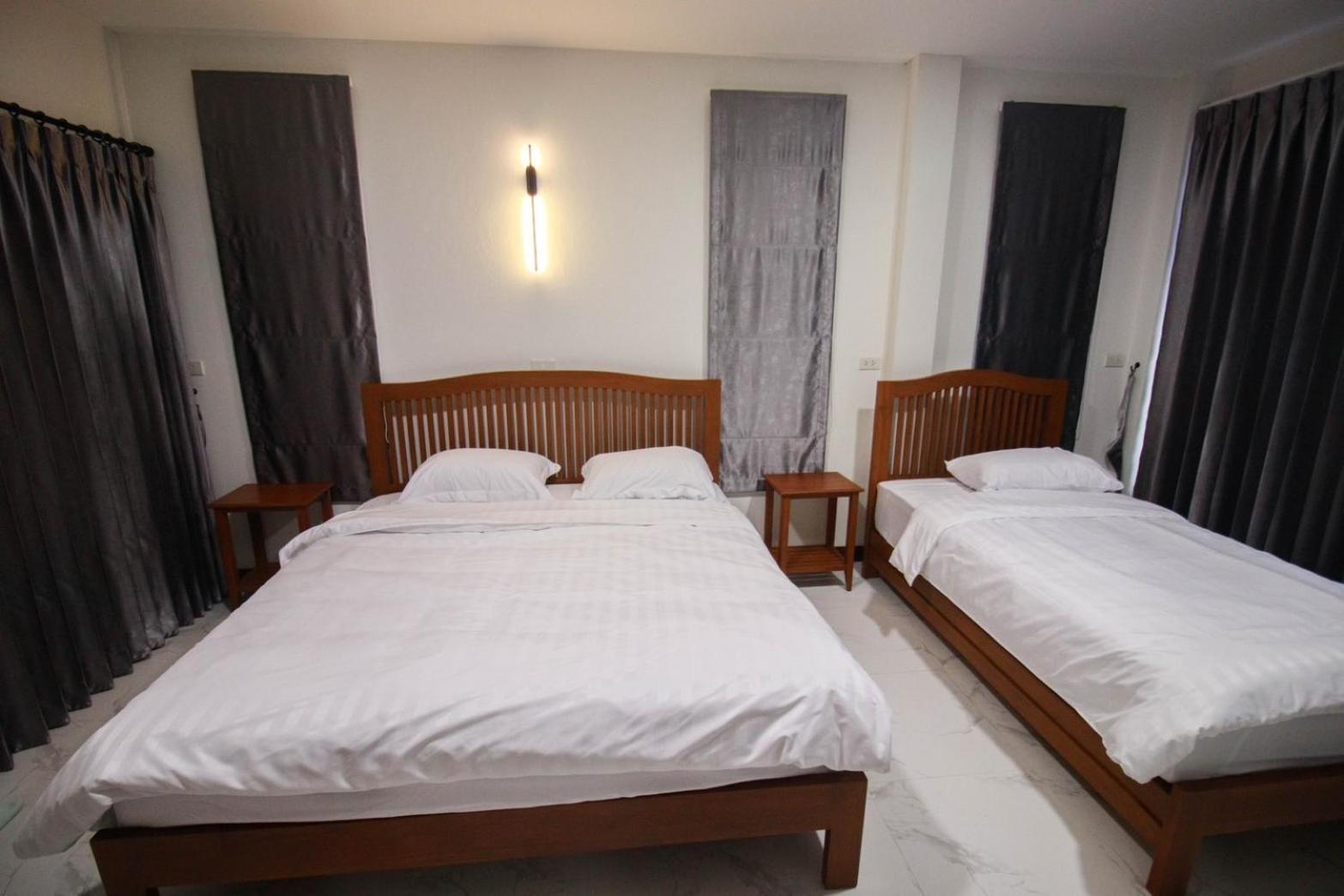 Bk Hotel Mae Sariang Exteriér fotografie